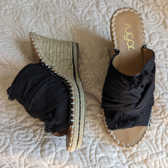 SUGAR wedge sandals with tie knot, size 7 - Picture 2 of 6